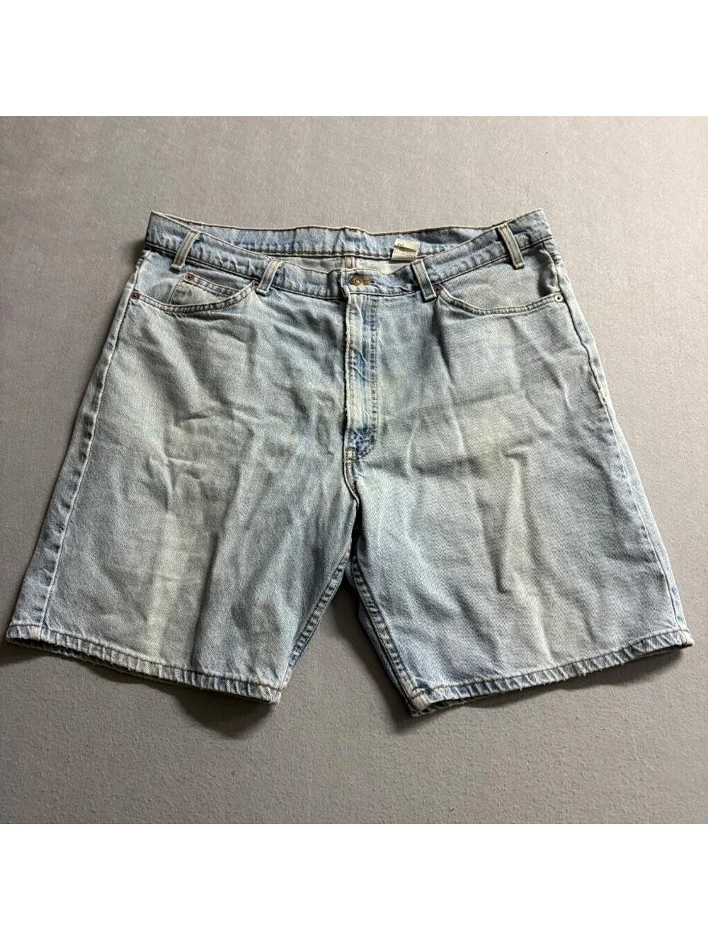 Vintage Levis 550 Denim Shorts Mens 40 Blue Light Wash Relaxed Fit Made in USA